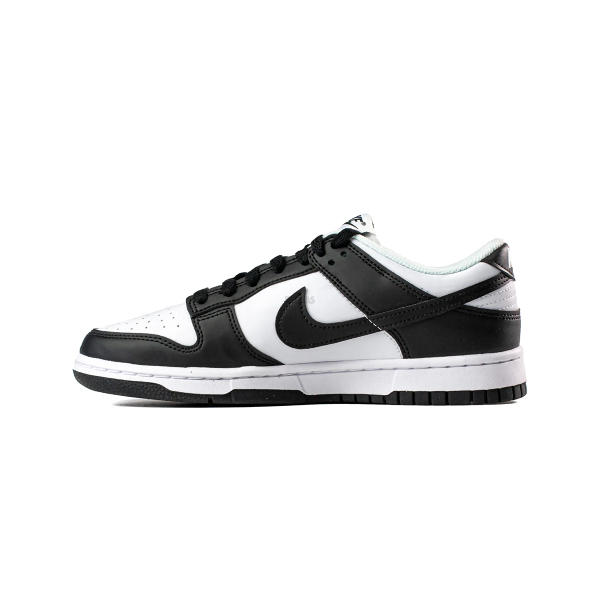 Smooth Finish City Routine Nike Dunk Low Next Nature 'White Black' Women's (2021)