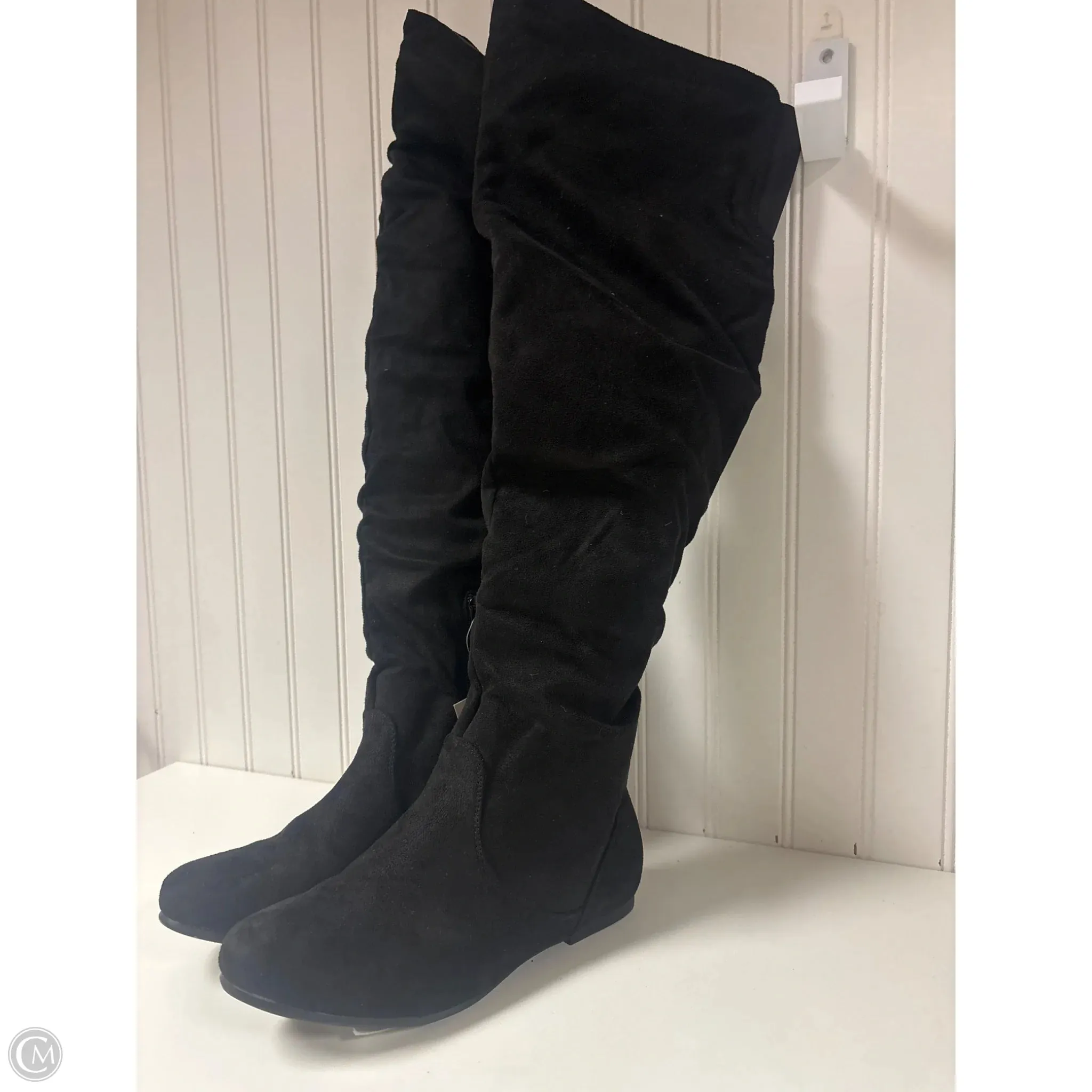 Boots Knee Flats By Clothes Mentor In Black, Size: 8.5 Youth Vibe