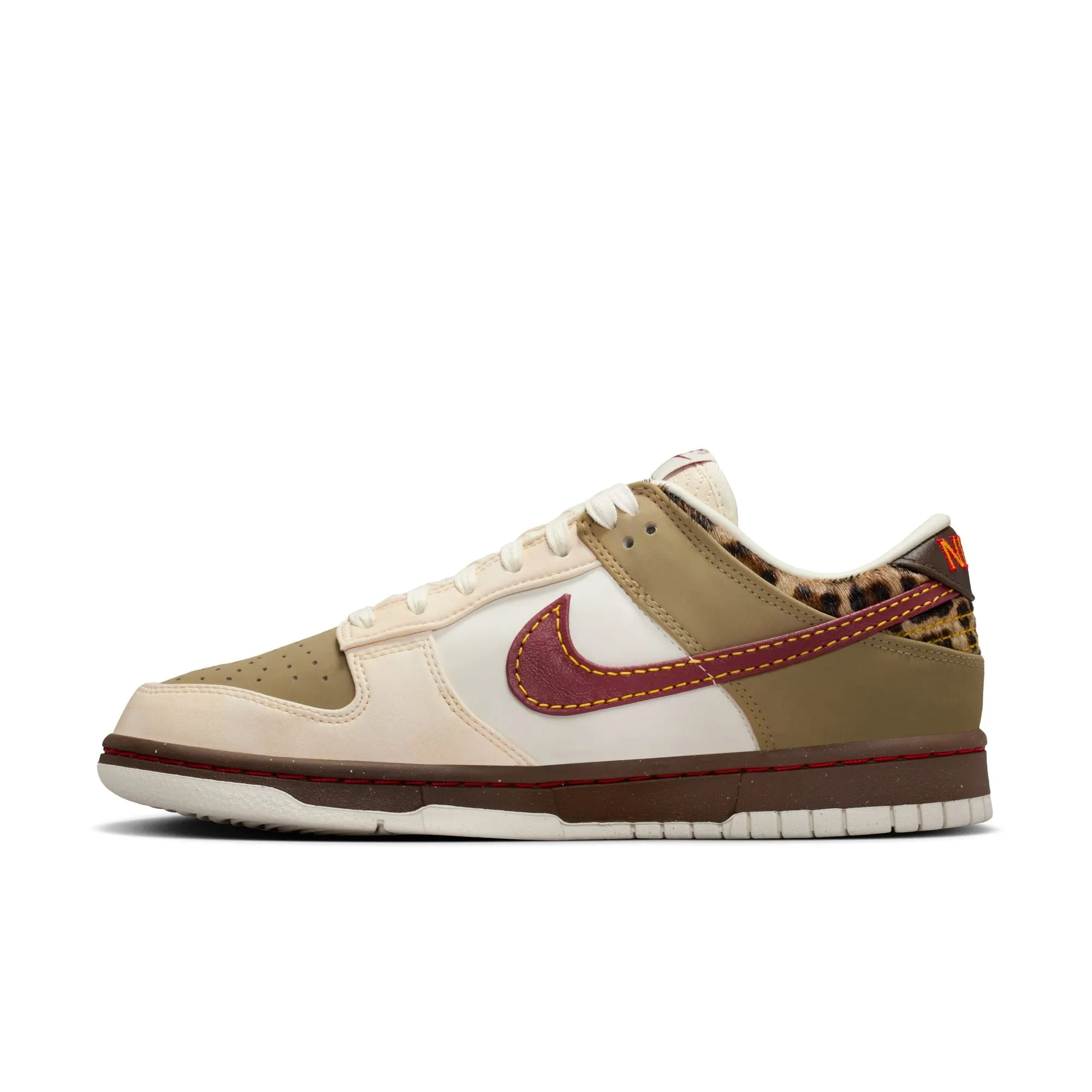 W Nike Dunk Low Sporty Look