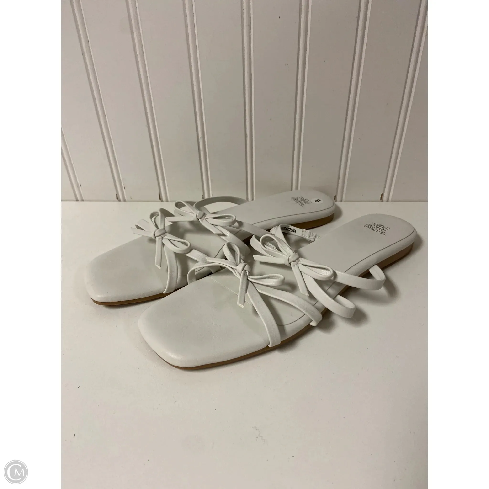 Sandals Flats By Wild Fable In White, Size: 8 Minimal Texture Footwear Flex