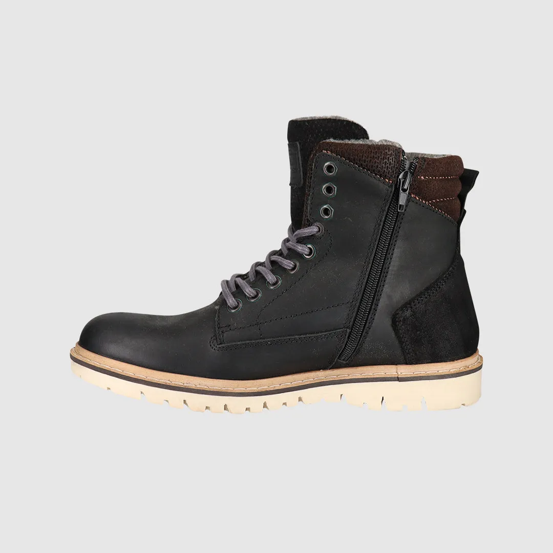 Wilder Lace Up Boots Black Mud Friendly
