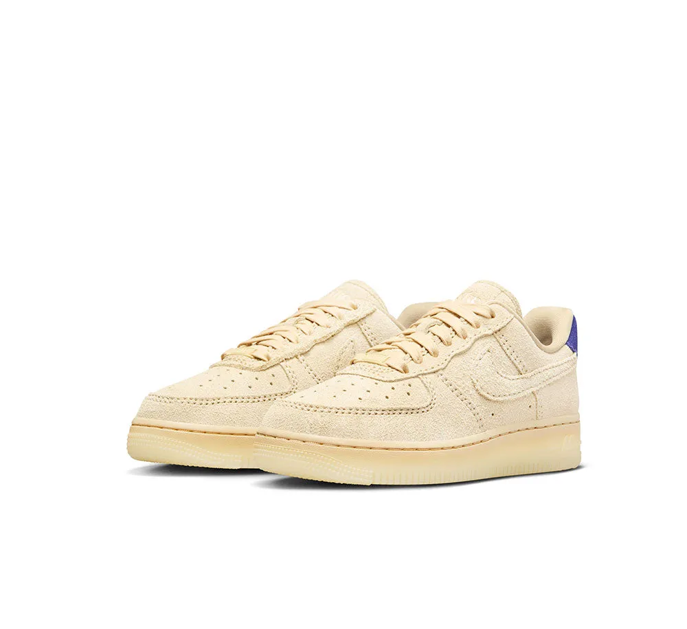 WOMEN AIR FORCE 1 '07 LX Silver Glow Date Outfit