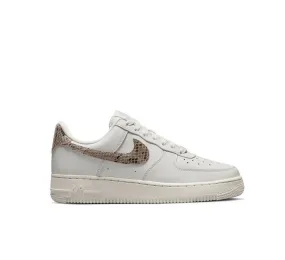 WOMEN'S AIR FORCE 1 '07 Slip   On Style Active Steps
