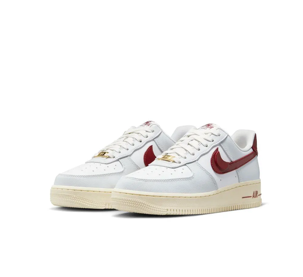 WOMEN'S AIR FORCE 1 '07 SE Non Marking Outdoor