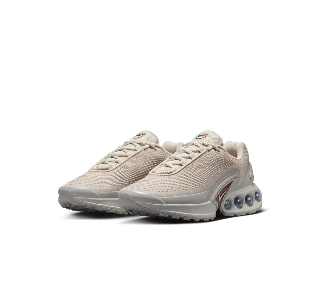 Women's Nike Air Max DN Classic Shoes