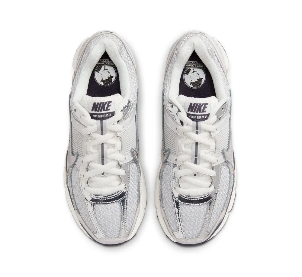 Women's Nike Zoom Vomero 5 Smooth Move cushioned collar