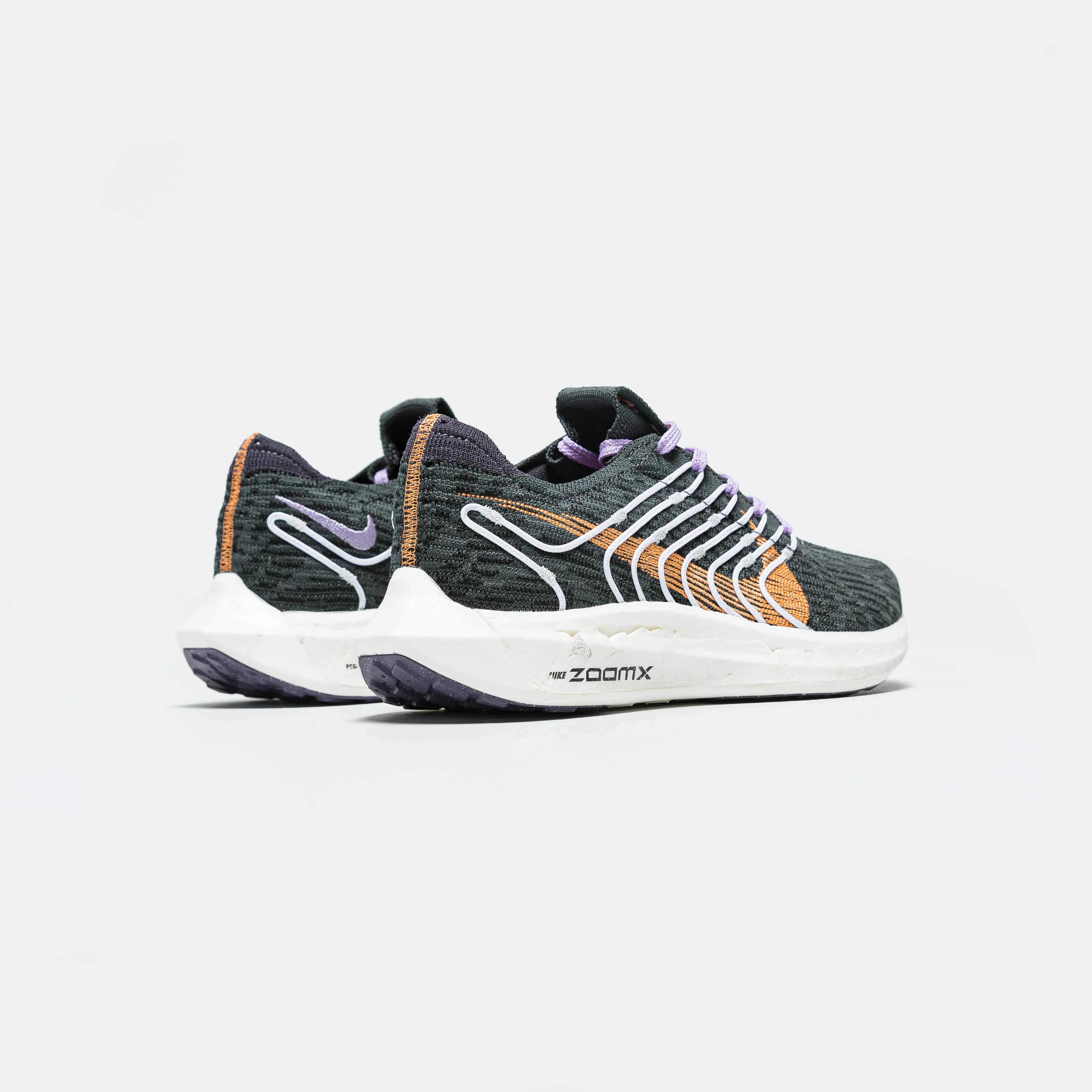 Leisure Day Timeless Accent Womens Pegasus Turbo Next Nature - Black/Peach Cream-Anthracite-Cave Purple