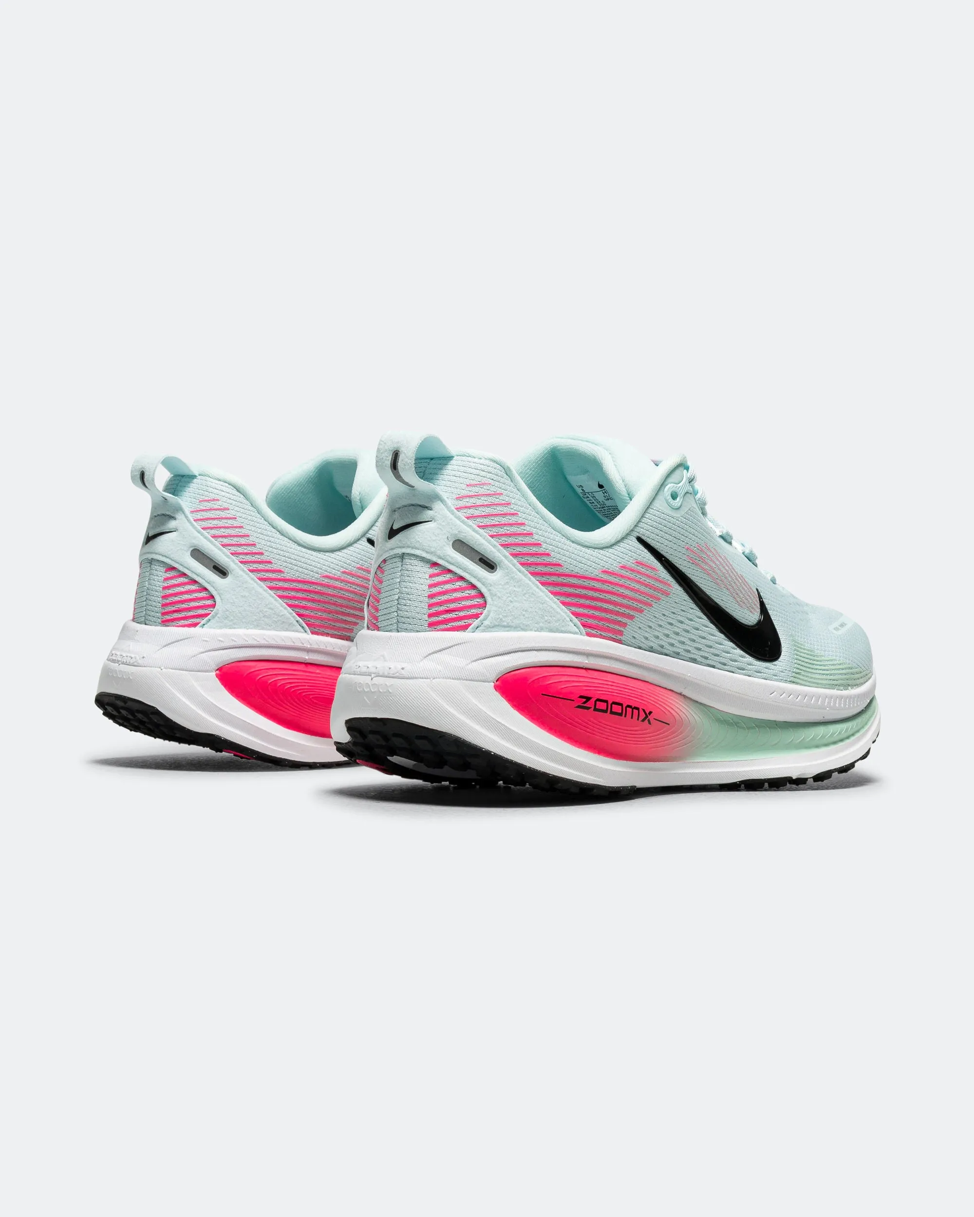 Womens Vomero 18 - Glacier Blue/Black-White-Hyper Pink Anatomical Toe Box Outfit Boost