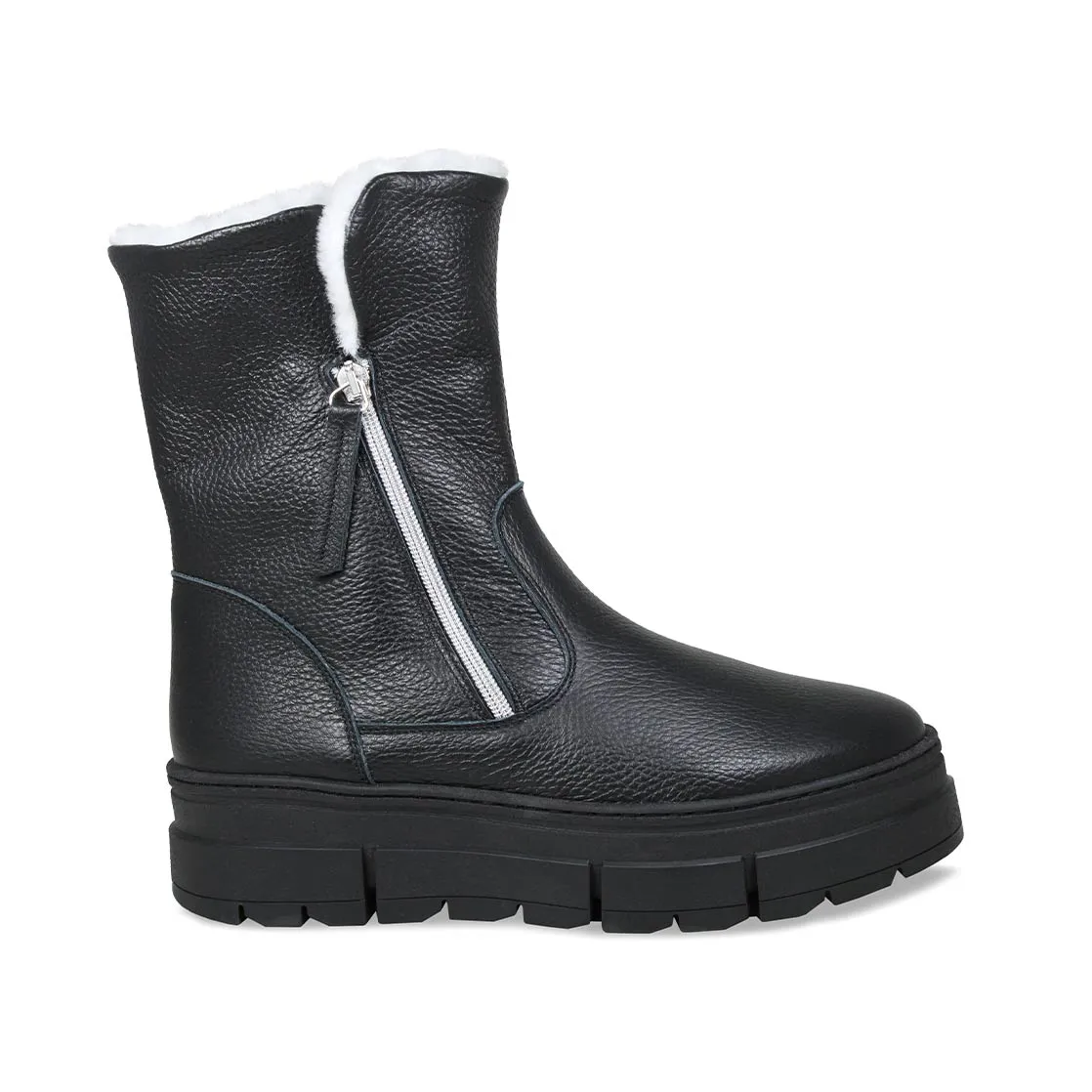 Durability Wonder: Black Leather & Shearling