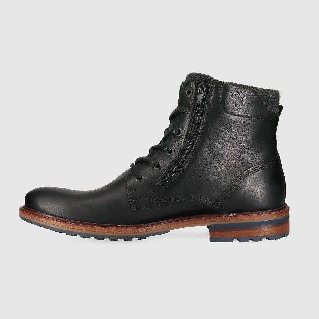 Woodland Lace Up Boots Black Slip Resistant Tread