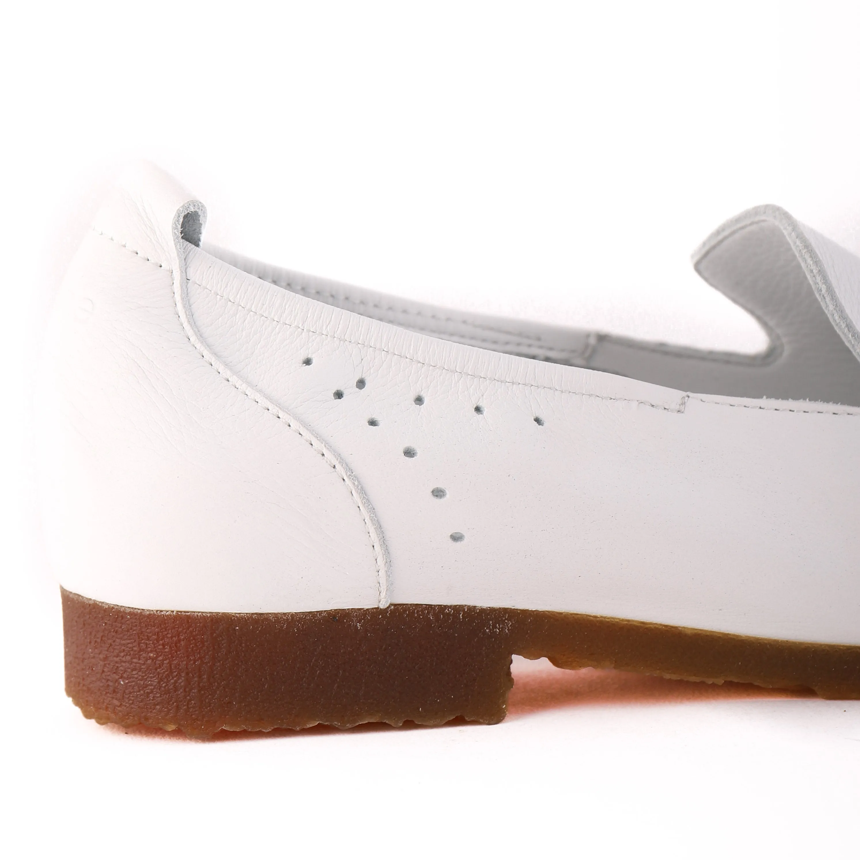 SADKOO White Modern Footwear Sturdy Shade