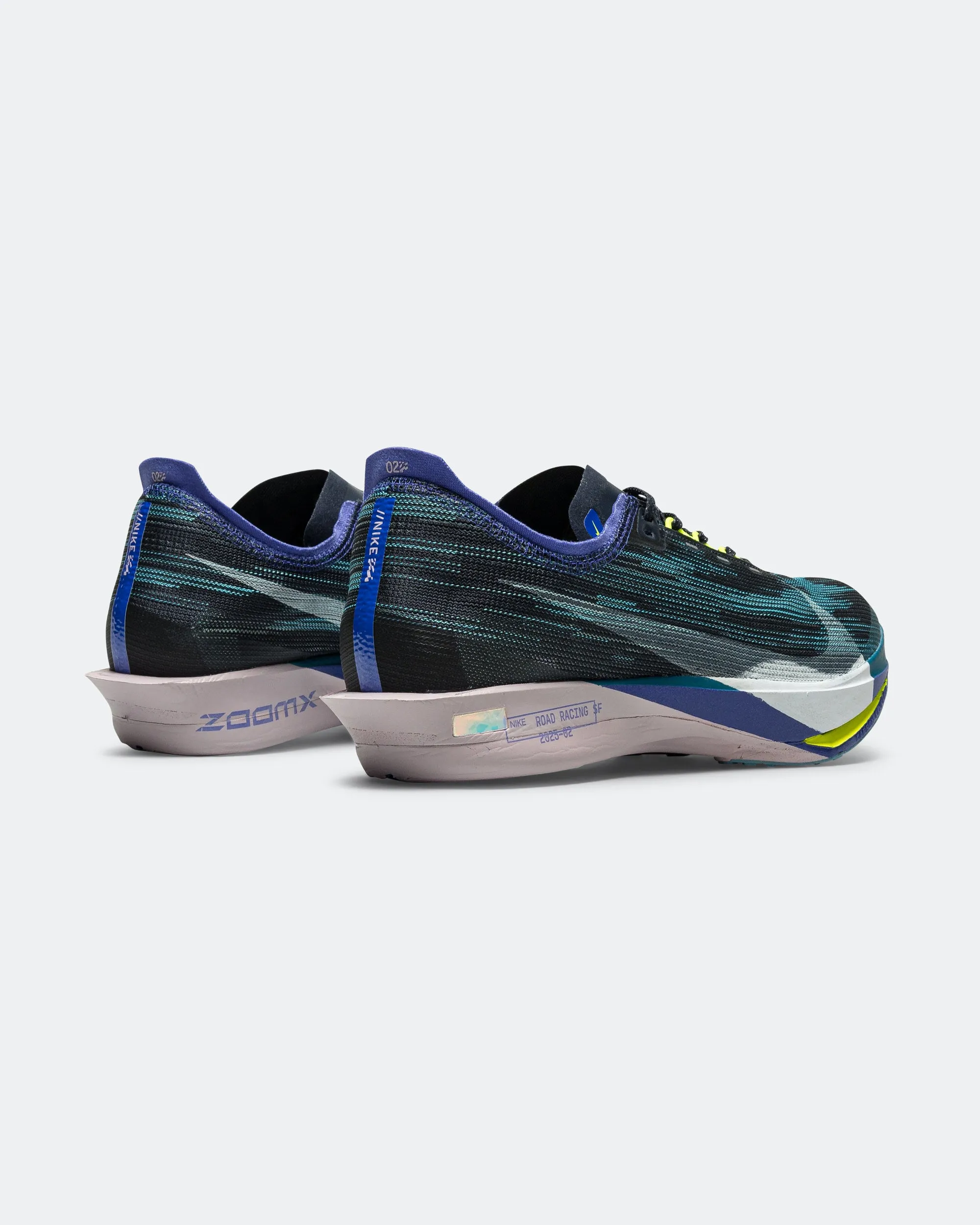 ZoomX Streakfly 2 - Obsidian/White/Persian Violet Durability